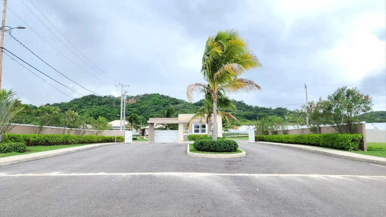 Holiday home Oceanaire Crest @ Oceanpointe Villa Lucea